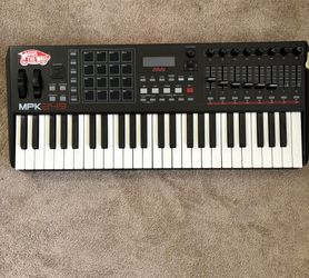 Akai MPK249
