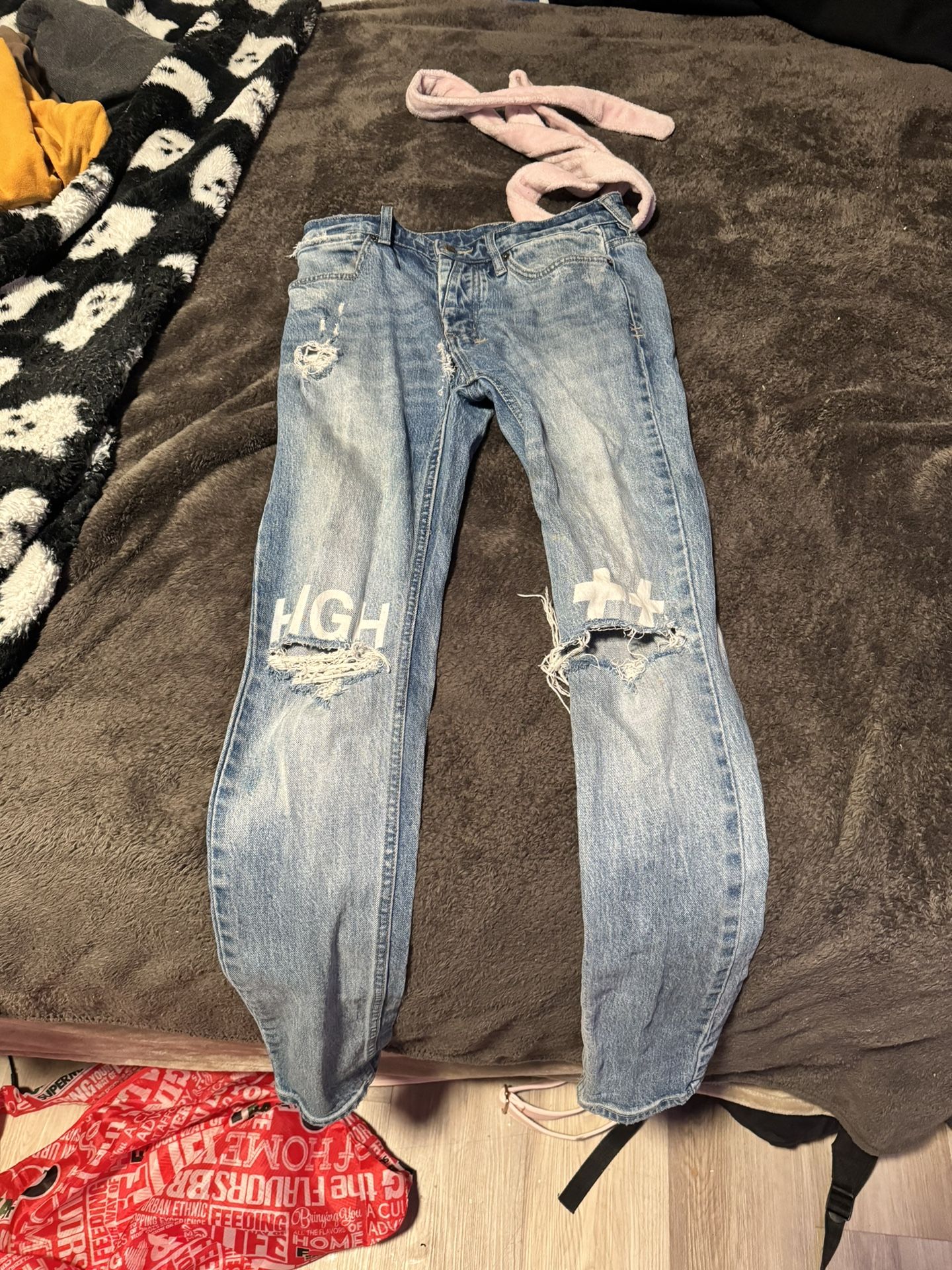 Kusbi Jeans - joarbit.com