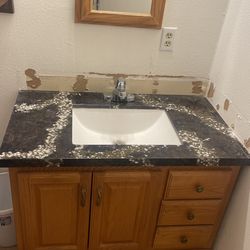 Quartz Vanity For Bathroom 38x22  Comes With Out Sink 