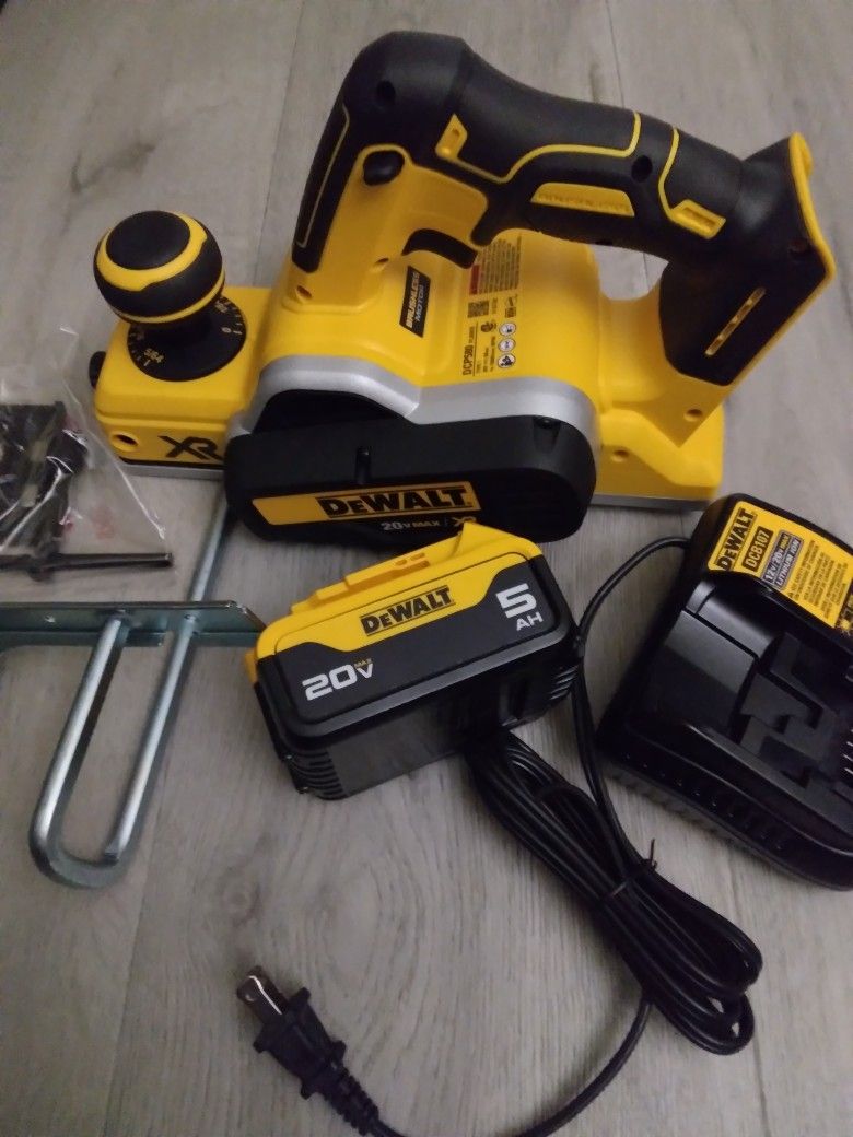 Dewalt