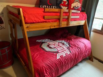Bunk Bed with mattresses