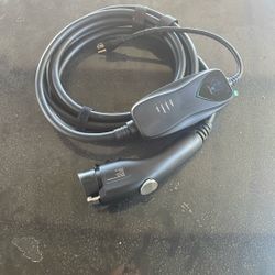 Portable level one electric car charger