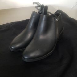 Boots Womens SZ 6