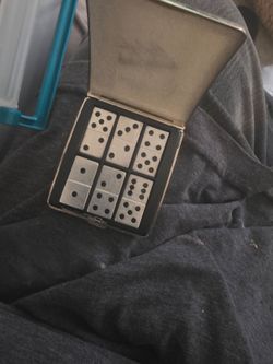 mini pocket size Domino's