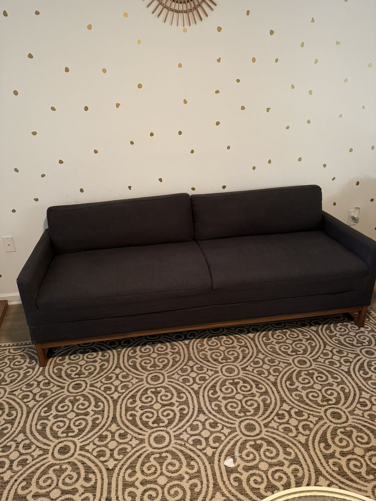 Sleeper Couch (pulls Out To Sofa Bed)