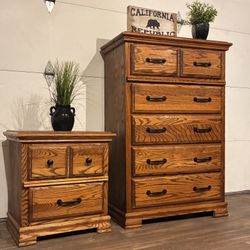Solid Oak Wood Dresser & Nightstand Set, Like New Condition