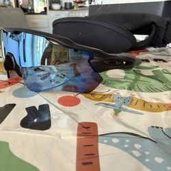 *Authentic* Oakley Radar EV Path  Prizm/Polorized  *Authentic*