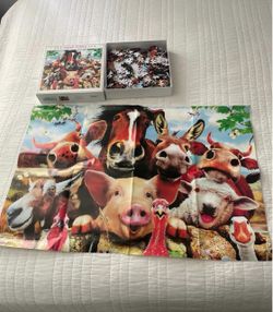 Large animal jigsaw puzzle with guide poster excellent condition Large animal jigsaw puzzle with guide poster excellent condition