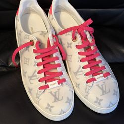 Authentic. Louis Vuitton Pink & White Front row Sneakers. Size 38. 
