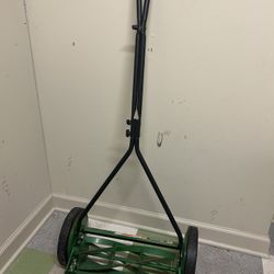Scott’s Elite Push Mower