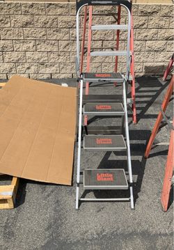 Little Giant 10410BA 4 step safety ladder