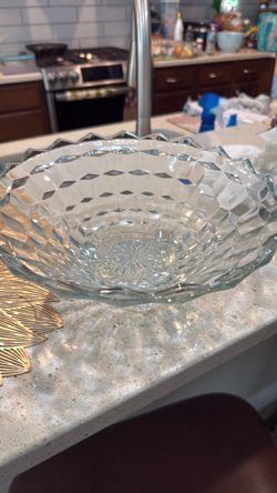 Fostoria 3 feet bowl