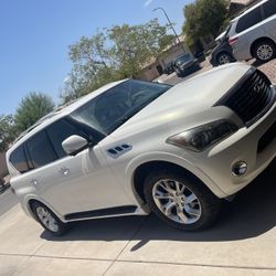 2012 Infiniti Qx56