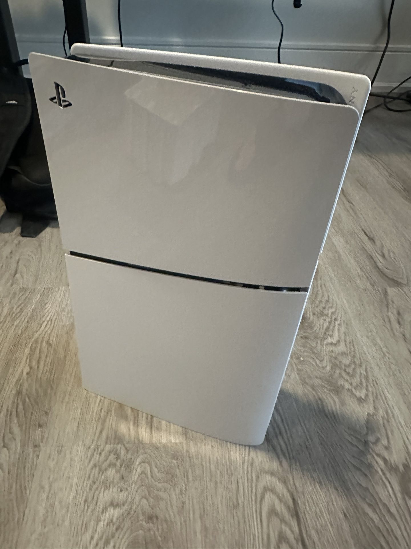 PS5 Slim disc Edition, Lightly Used, Extra Controller