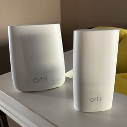 Netgear Orbi 33 Router And  Extender 