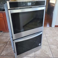 New Oven Set Whirlpool