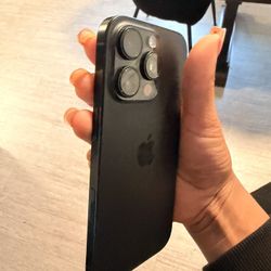 iPhone 16 Pro 