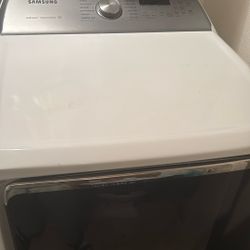 Samsung Electric Washer & Gas Dryer 
