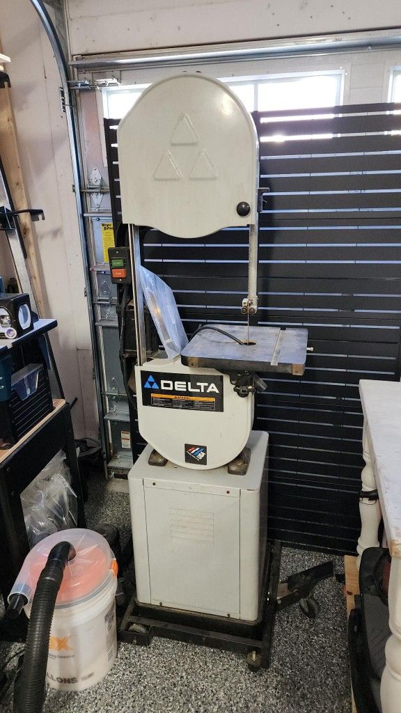 Delta Band Saw