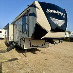 2019 Sandpiper HT 3250IK by Forest River