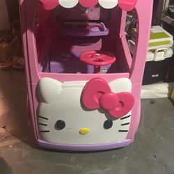 Hello Kitty Car 