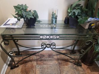 Entryway table