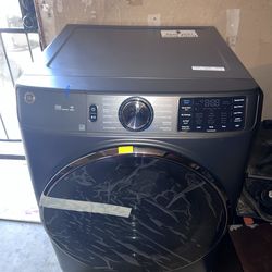 GE 7.8 Smart Front Load Gas Dryer