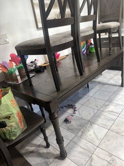 Kitchen wood table for 6 or 7