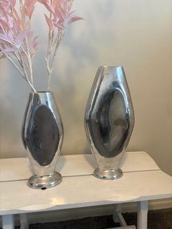 Set of 2 Silver Metal Decorative Vases