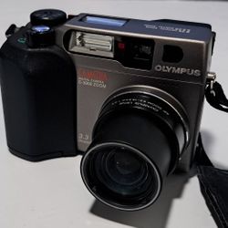 Olympus CAMEDIA Digital Camera C-3000