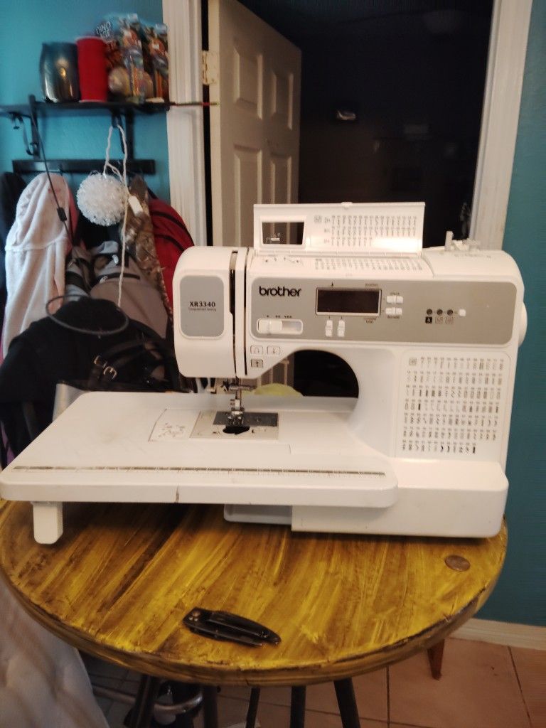 Brother XR3340 Computerized Sewing Quilting Machine