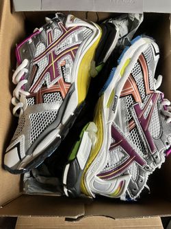 BRAND NEW SIZE 43