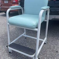 Medical Chair High Chair for Sale in Ocoee, FL - OfferUp