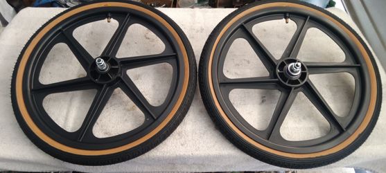 Skyway 6 spoke mags & GT tires