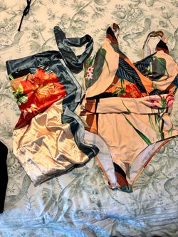 Swimwear’s  for women  whit scarf.