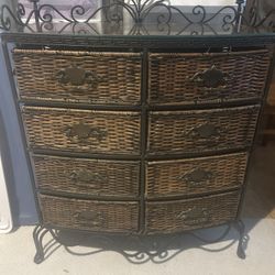 Wicker Drawers/Metal Frame Storage 
