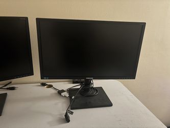 2 Samsung Screens 24 In