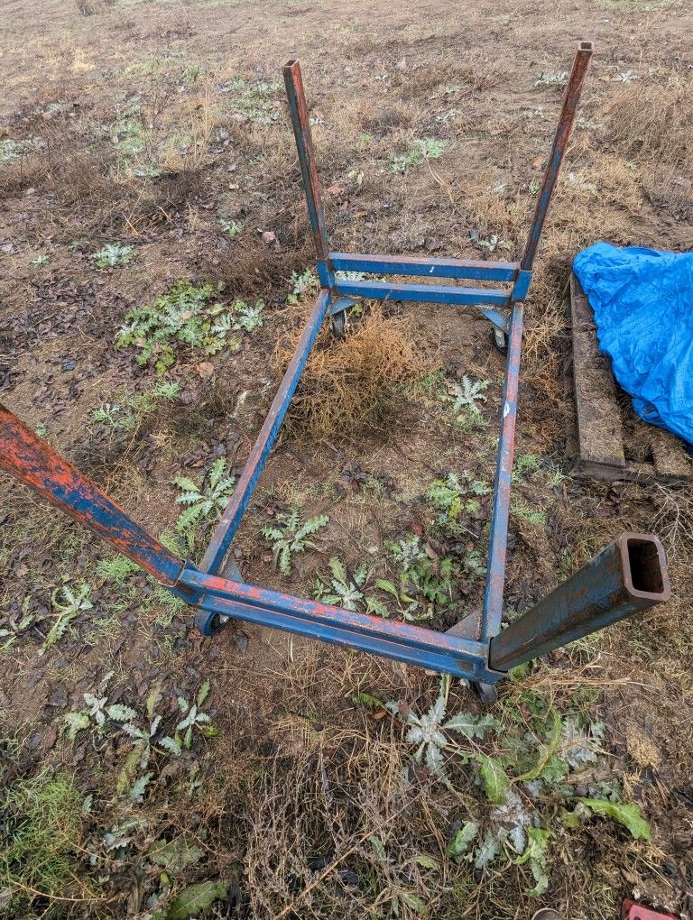 4 Post Heavy Duty Cart On Wheels