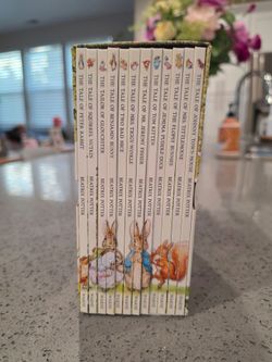 The Peter Rabbit Library Beatrix Potter Boxed 12 Book Set Hardcover W/Slipcase