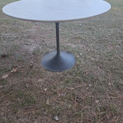 Restoration hardware Aero Stone Round Dining Table 