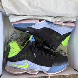 Lebron XIX low 