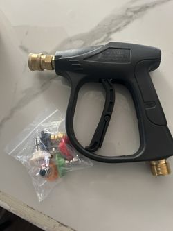 Pressure Washer Gun And 5 Sprayer 