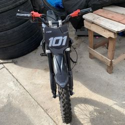 Electric Dirt Bike No Trades