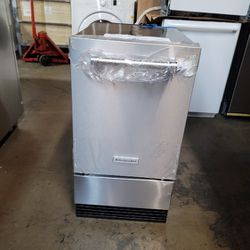 New KitchenAid - 18 29-Lb. Built-In Ice Maker - Stainless Steel for Sale  in Elk Grove Village, IL - OfferUp