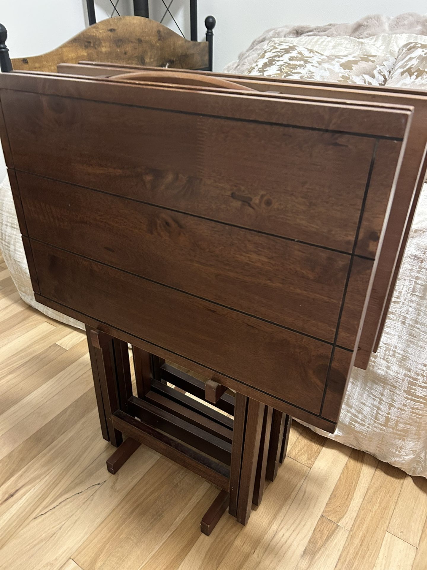 Set Of 4 Wooden Folding Tv Trays With Holder 