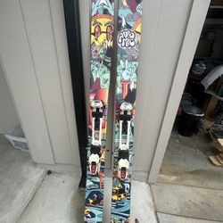 Skis