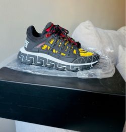 Versace Trigreca Sneakers Black Yellow
