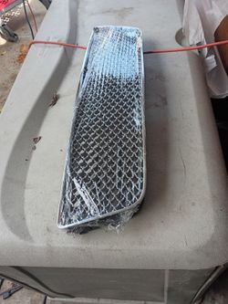 Chevy Tahoe front grill 2007 - 2014