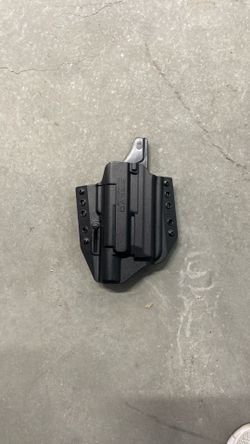 Bravo Concealment Single Gun Holster