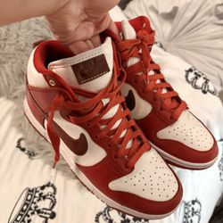 Red Nike High Tops For Women 